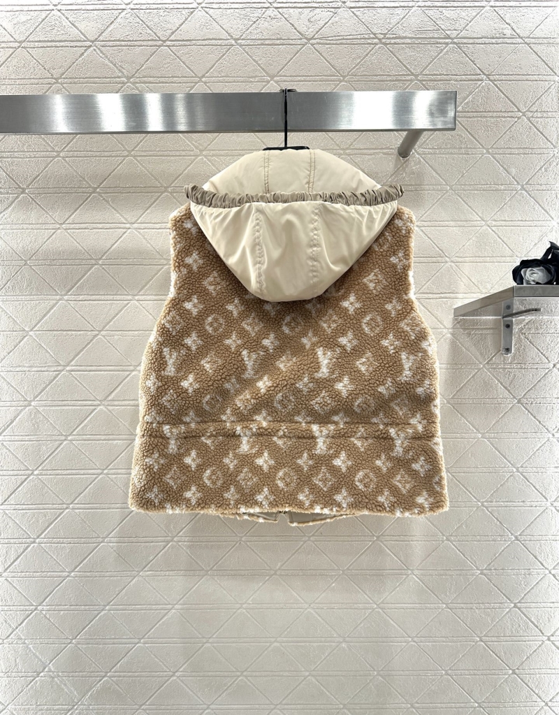 l0vis Vvtt0n outwear